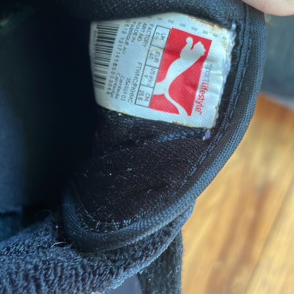 Puma gray & black suede sneakers eur 40/ us 9 - Picture 3 of 3